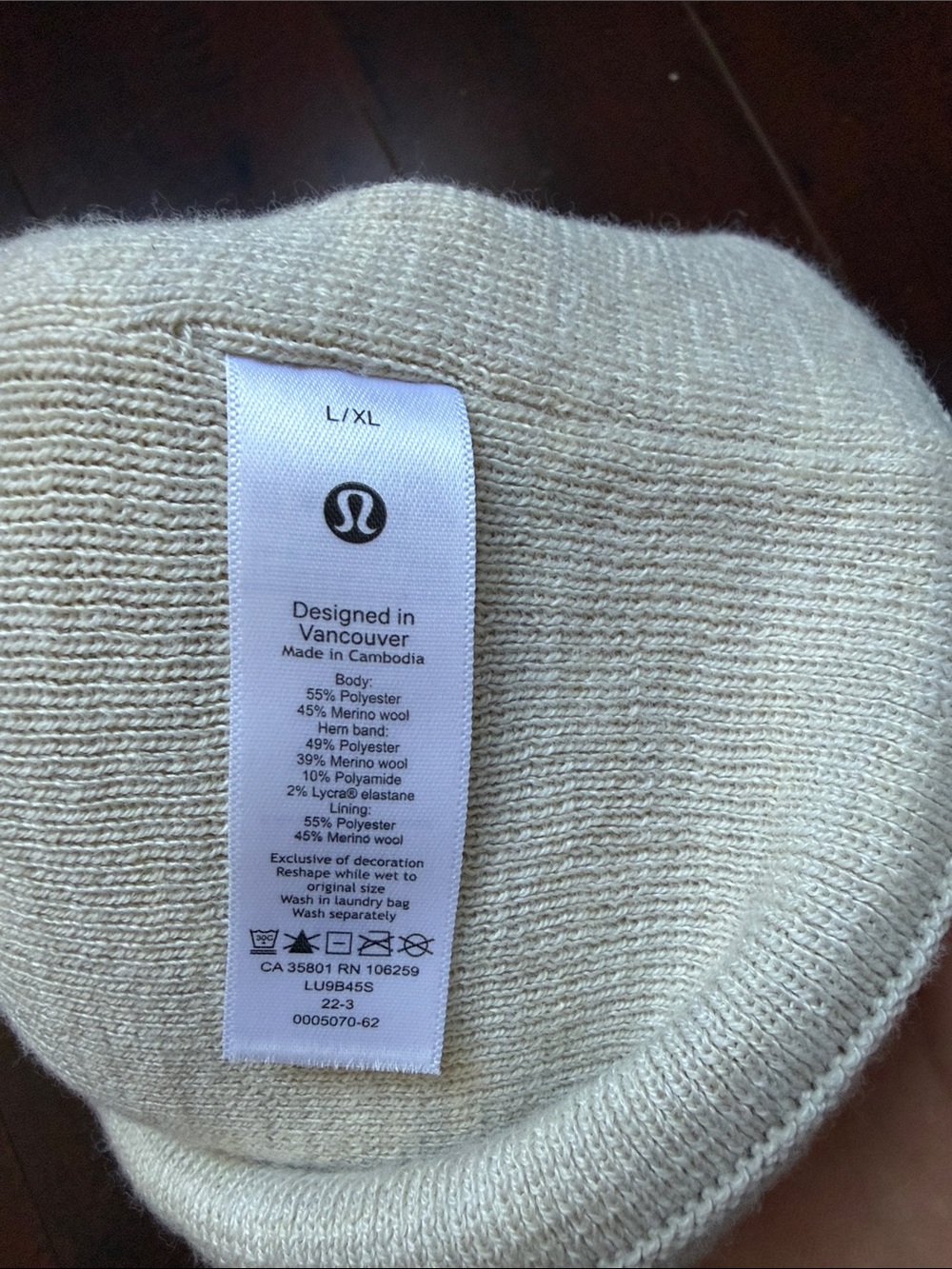 Unisex LULULEMON
Warm Revelation Beanie In Heathered Natural Ivory/orange✨ - Picture 8 of 8